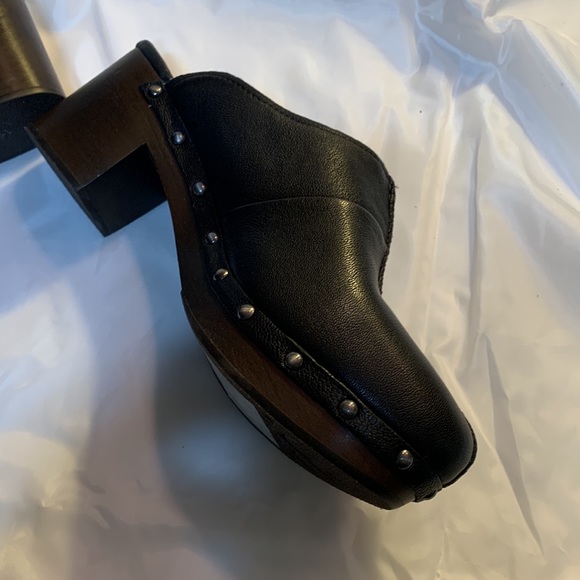 UGG black leather fur lined clogs size 9. NWOT - Picture 8 of 9